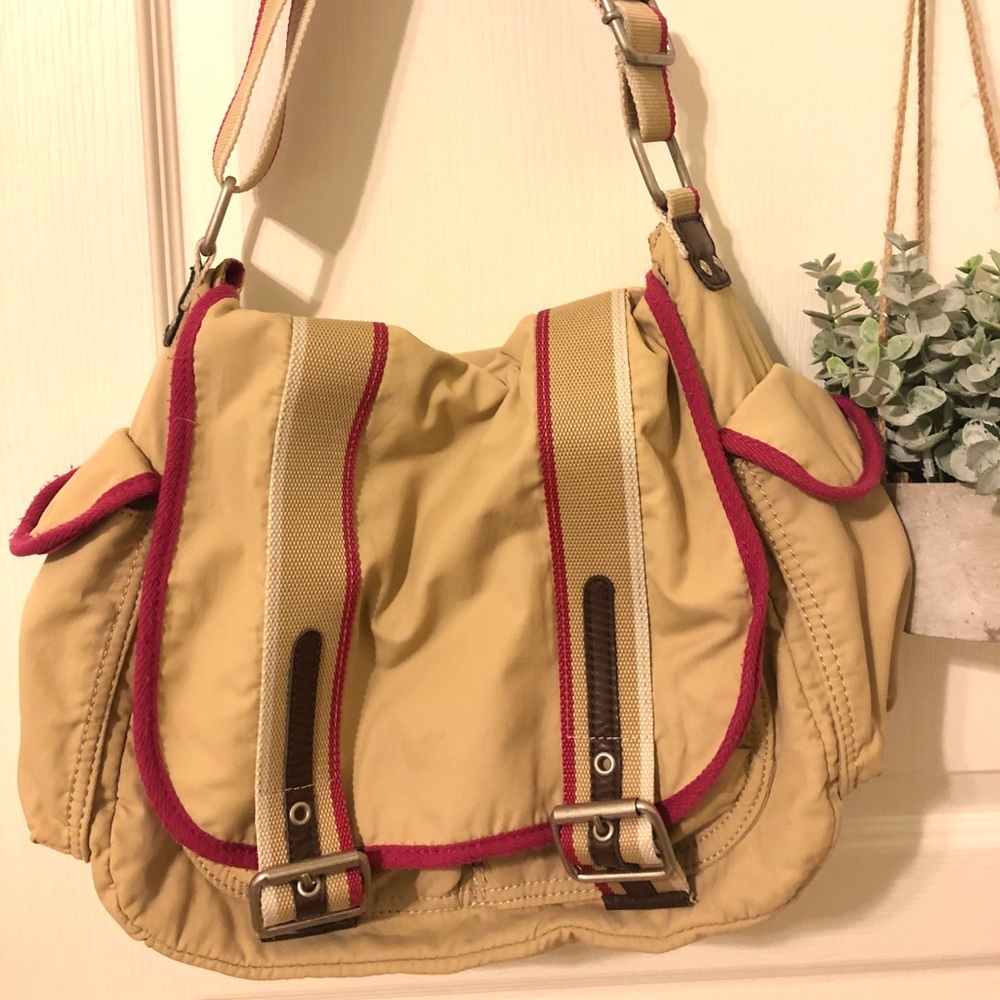 Shoulder bag / Crossbody bag